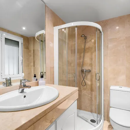 Daire Sinfonia - 2br, Pool Estepona