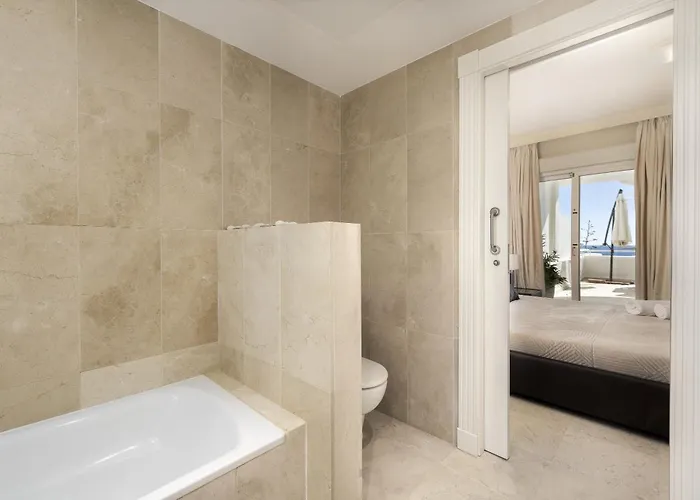 Sinfonia - 2br, Pool Estepona