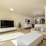 Sinfonia - 2br, Pool Estepona