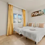 Sinfonia - 2br, Pool Apartament