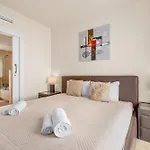 Sinfonia - 2br, Pool Apartament