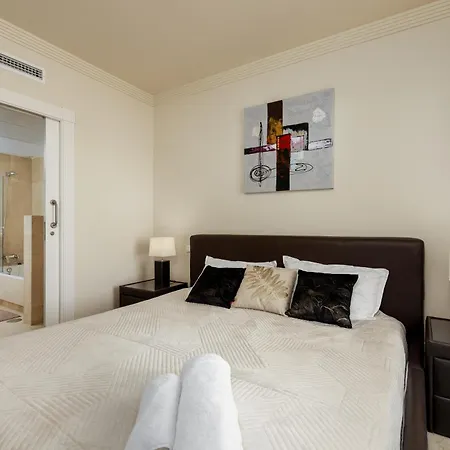 Sinfonia - 2br, Pool Apartament *