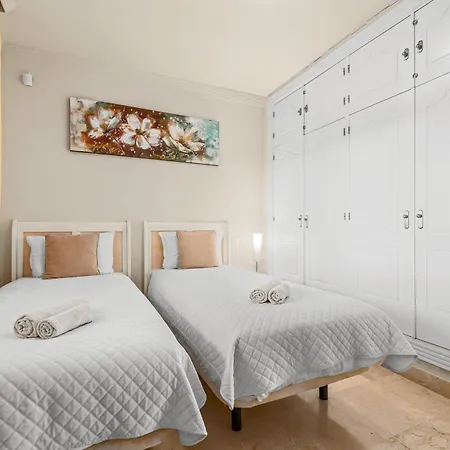 Sinfonia - 2br, Pool