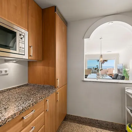 Sinfonia - 2br, Pool Apartment Estepona