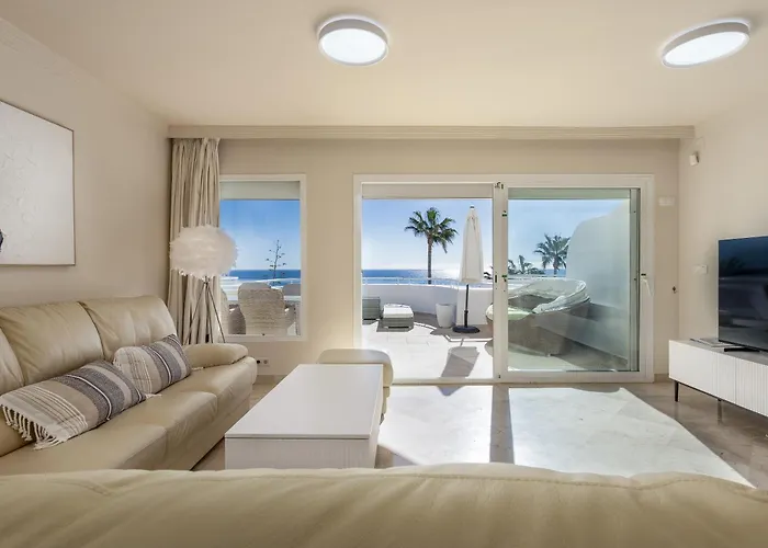 Sinfonia - 2br, Pool Apartment *