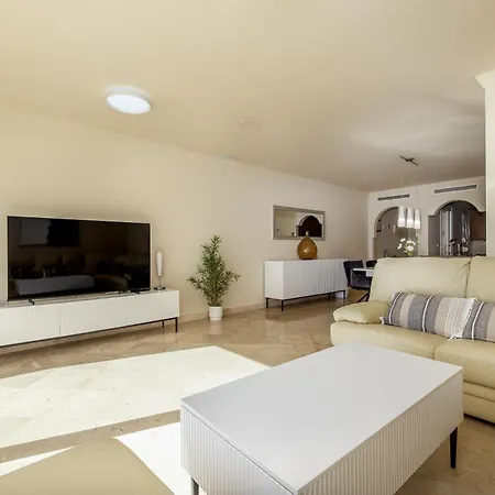 Sinfonia - 2br, Pool Эстепона