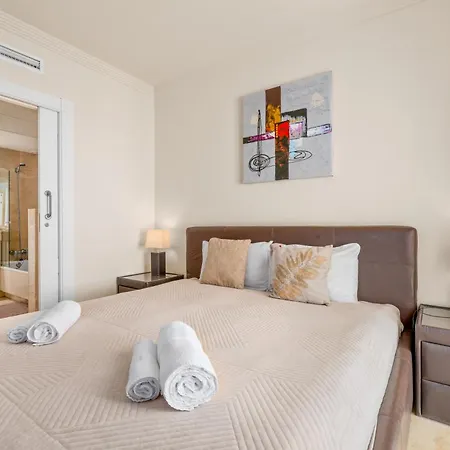 Sinfonia - 2br, Pool Apartamento
